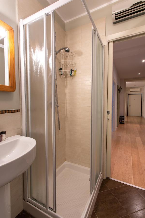 Venice Lance With Lift, 2 Minutes Walk From The Train Station Extérieur photo